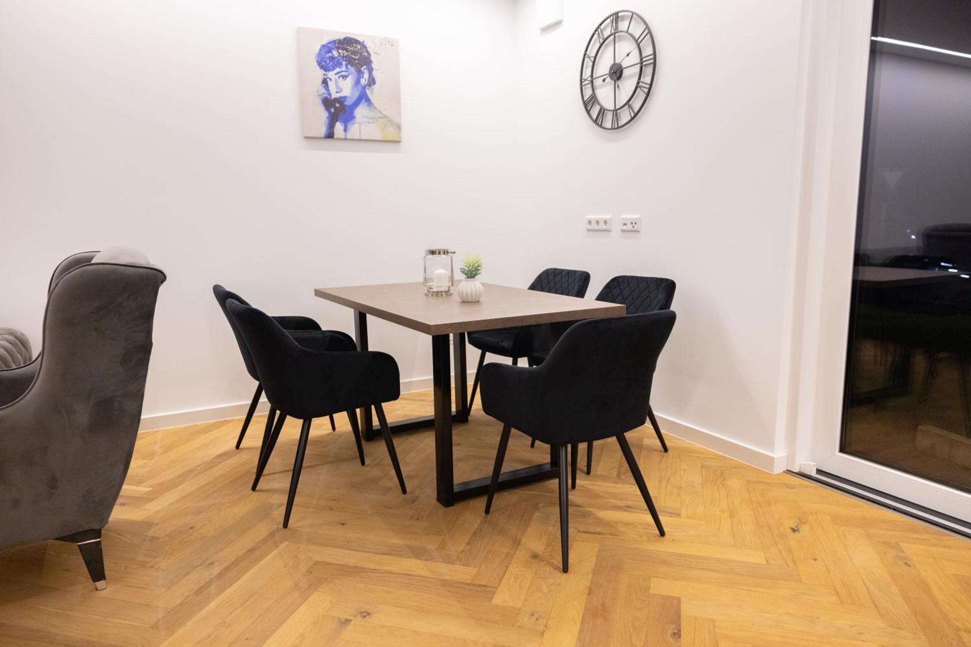 Neubau Apartment Mit Kamin Und Terrasse In Premium Lage Parkplatz Inklusive Билефельд Экстерьер фото